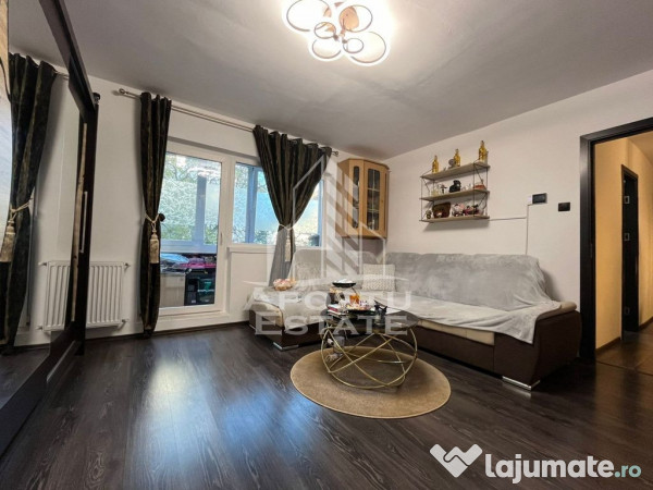 Apartament cu 2 camere, complet renovat, 2 balcoane, etaj...