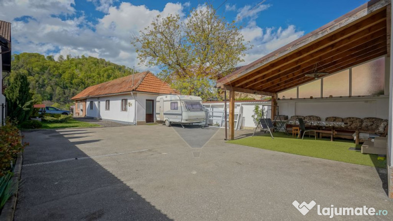 Spatiu Comercial/Afacere si casa de vânzare/zarnesti/Brasov 