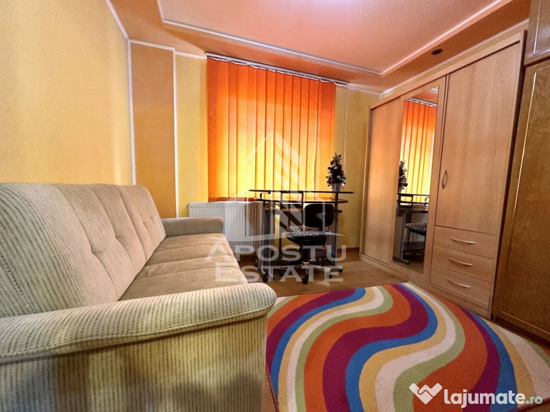 Apartament 3 camere, decomandat, etaj 2, zona Sagului 