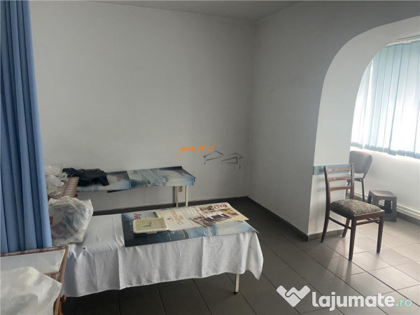 Spatiu comercial , zona Sala Polivalenta ,72 mp , parter ,st 