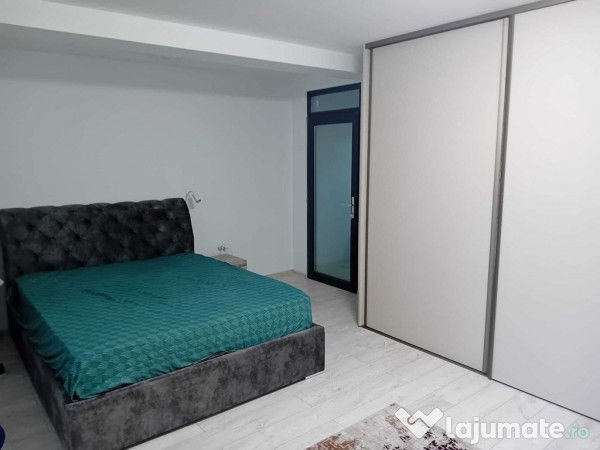 Casă modernă, construită în 2022, de vânzare în Gal...