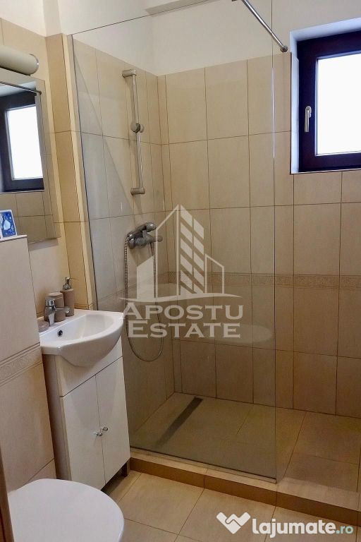 Apartament cu 3 camere, bloc nou, zona Dumbravita