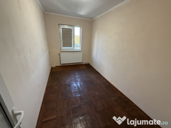 Apartament 3 camere zona Bratianu 