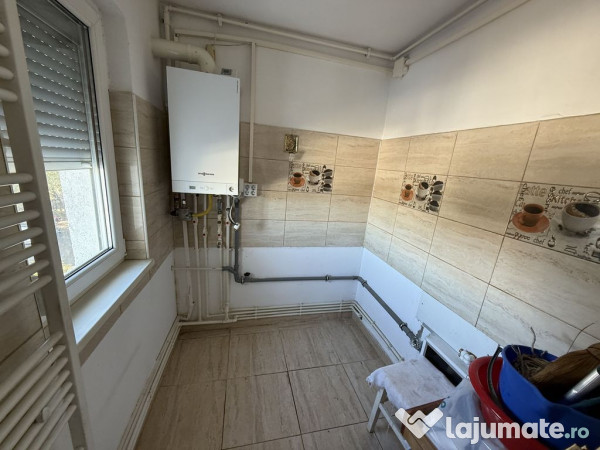 Apartament 3 camere zona Bratianu 