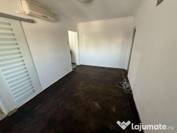 Apartament 3 camere zona Bratianu 