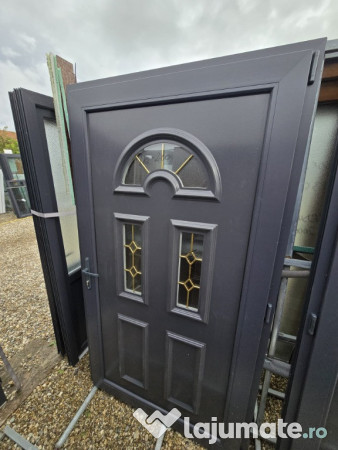 Usi gri antracit noi cu model 