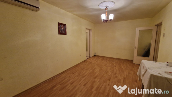Apartament 2 camere confort 1 Viziru 1 etaj 2/4 Liber