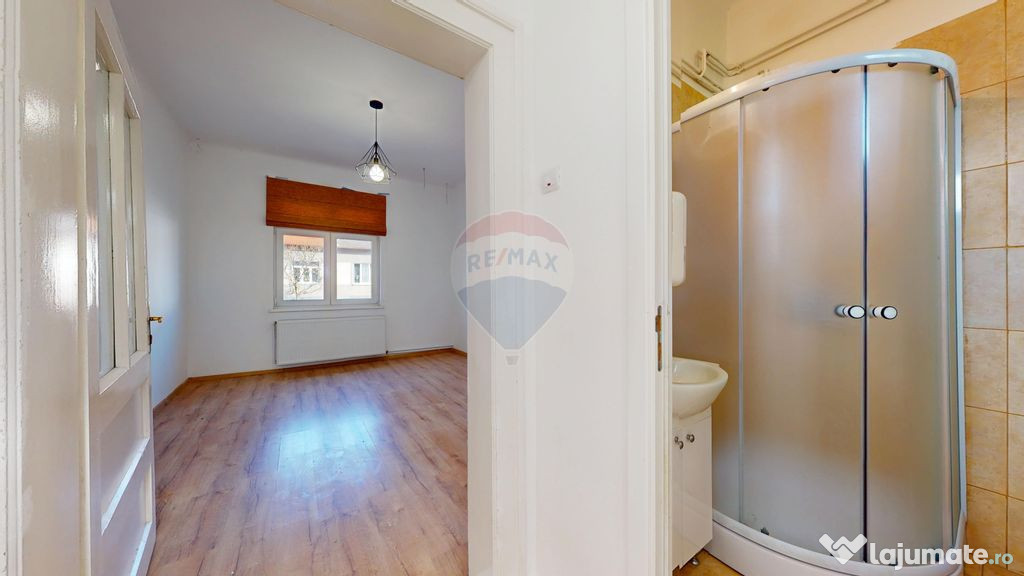 Închiriere imobil Brașov, zonă centrală, strada Aurel... 