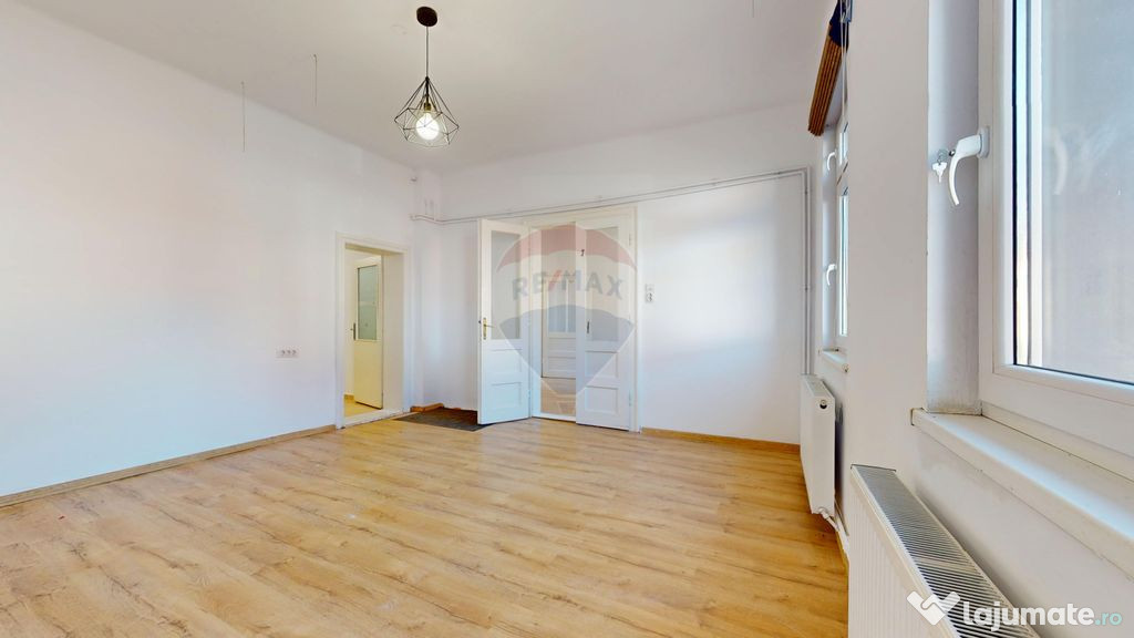 Închiriere imobil Brașov, zonă centrală, strada Aurel... 