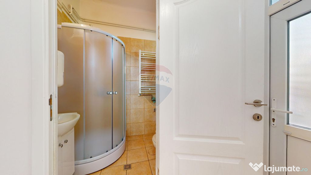 Închiriere imobil Brașov, zonă centrală, strada Aurel... 