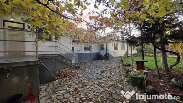 Închiriere imobil Brașov, zonă centrală, strada Aurel... 