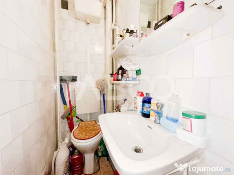 De vanzare apartament cu 4 camere decomandate cartierul Mana