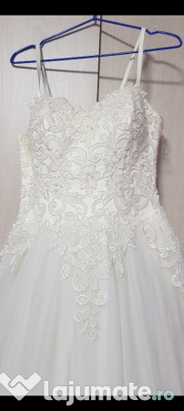Rochie mireasa in stare foarte njna