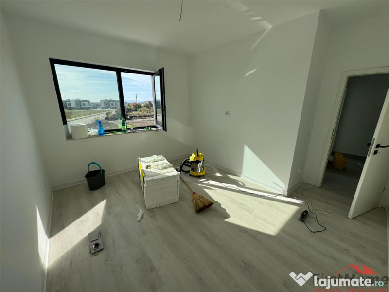 Apartament 2 camere, etaj 1,65mp utili de in complex Ozone