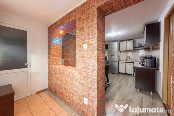 2 case individuale in Com. Titesti sat Bucsenesti-Lotasi- ju