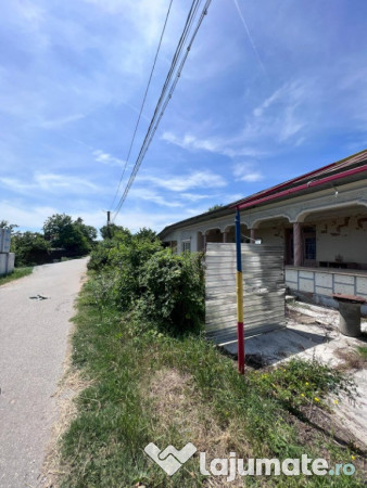 Casa si spatiu comercial in Singureni, Giurgiu