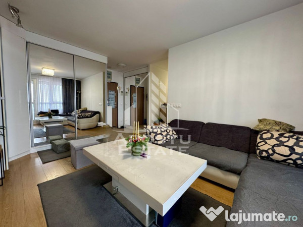 Apartament cu 3 camere, 2 bai, zona Lipovei