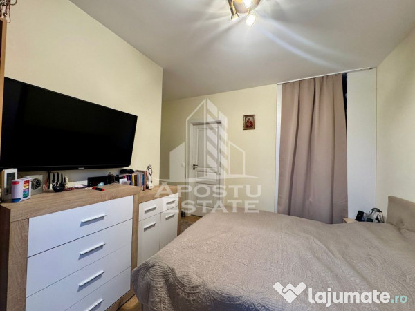 Apartament cu 3 camere, 2 bai, zona Lipovei