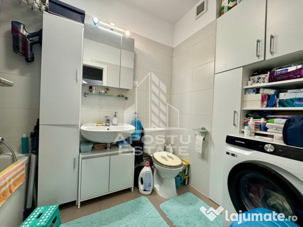 Apartament cu 3 camere, 2 bai, zona Lipovei
