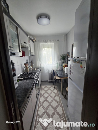 DE VANZARE-APARTAMENT 2 CAMERE-DACIA ZIMBRU 