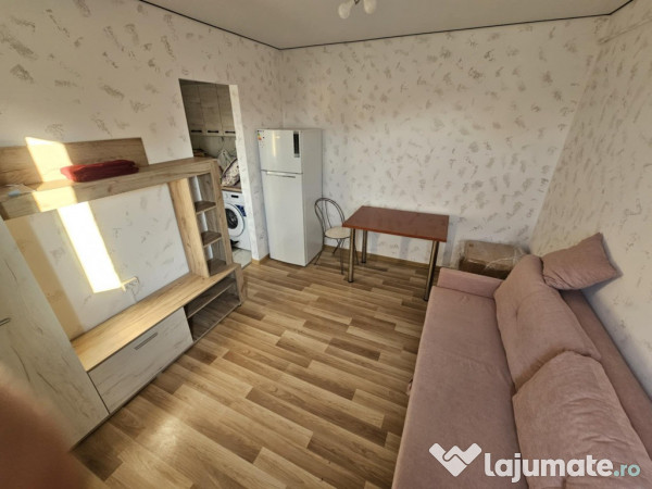 Cameră de cămin cu baie proprie,totul nou