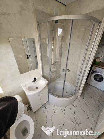 Cameră de cămin cu baie proprie,totul nou