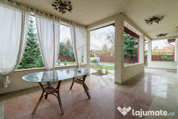 Casa impresionanta - Curte generoasa si Piscina - Otopeni!