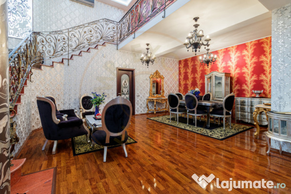 Casa impresionanta - Curte generoasa si Piscina - Otopeni!