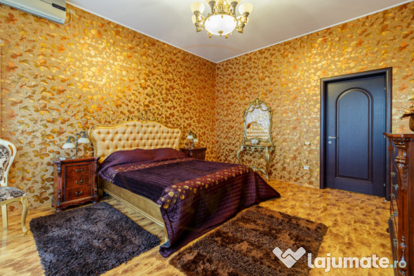 Casa impresionanta - Curte generoasa si Piscina - Otopeni!