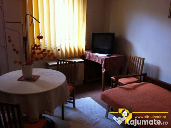 Garsoniera la casa str.moldoveanu-milea acces separat 