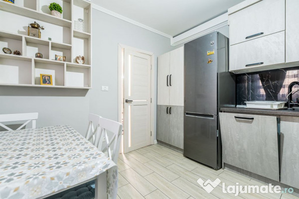 VÂNDUT! Apartament 2 camere, bloc nou, malul Mureșului 