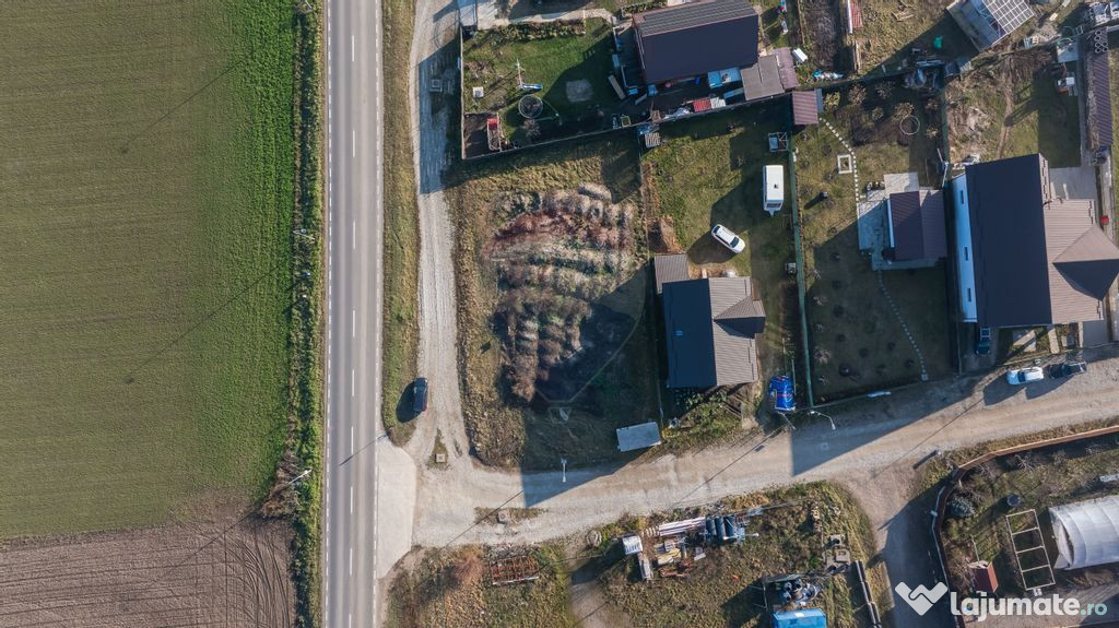 Teren intravilan cu dublu front stradal I Poiana Craitelo... 