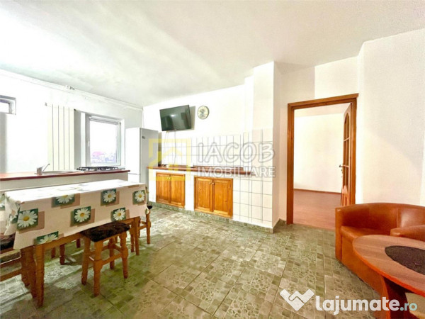 Apartament decomandat, 2 camere, etaj 3, str. Milcov , Bacau