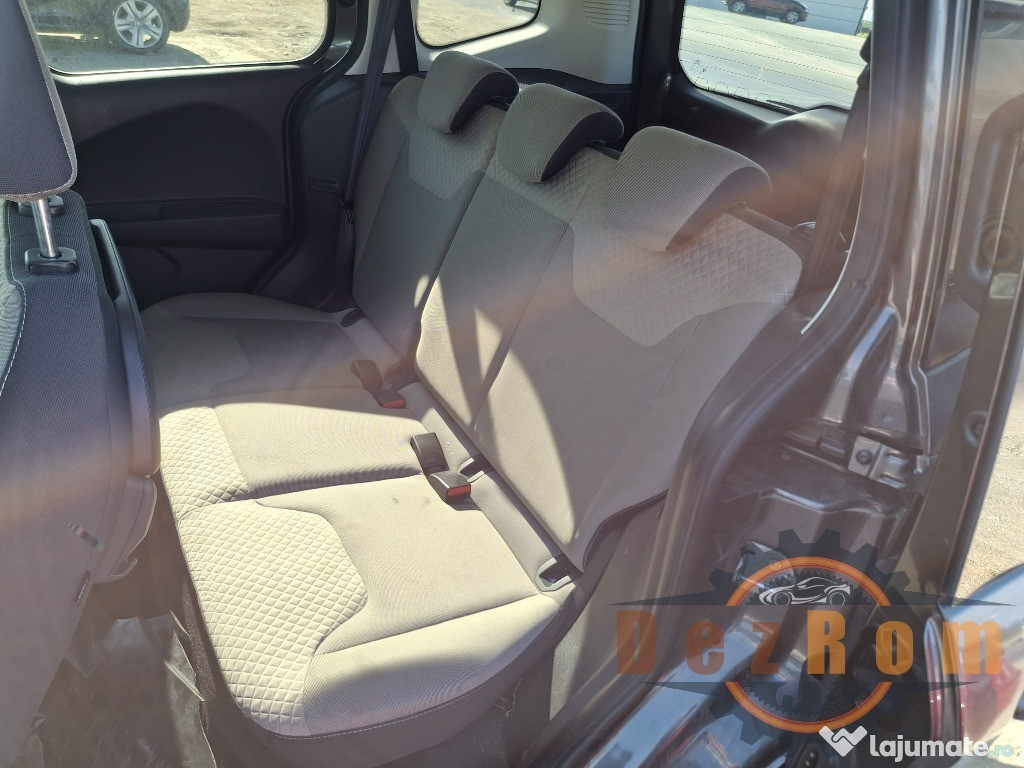 Dezmembrez Ford Tourneo Connect 1.0 EcoBoost SFCF 100 Cai 111.000 km