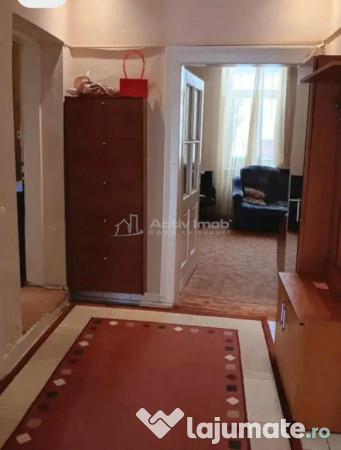 2 cam - la curte comuna 