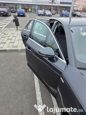 Audi A4 model Limousine