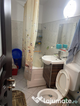 Apartament 2 camere ,56 mp, zona Longinescu , decomandat, im