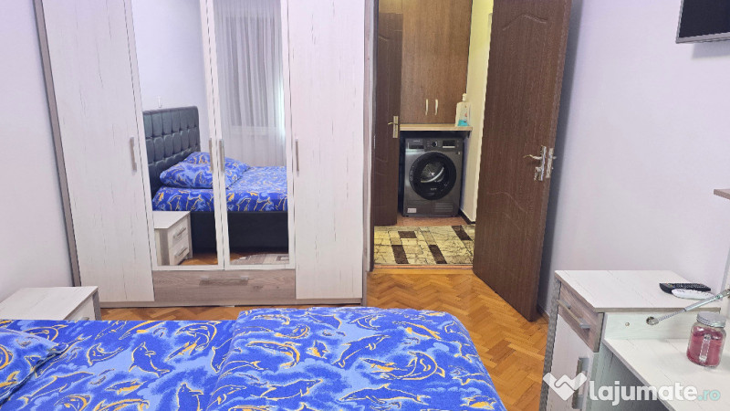 Inchiriez apartament 3 camere decomandat in Deva, zona I, Maniu 