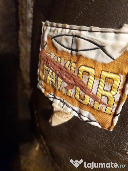 Cojoc barbatesc maro