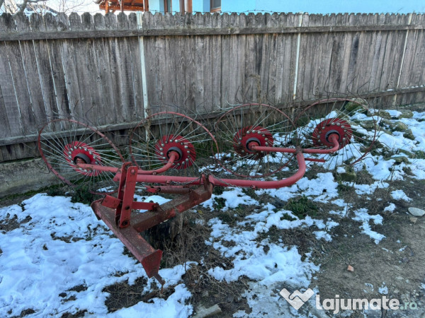 Tractor Universal 650