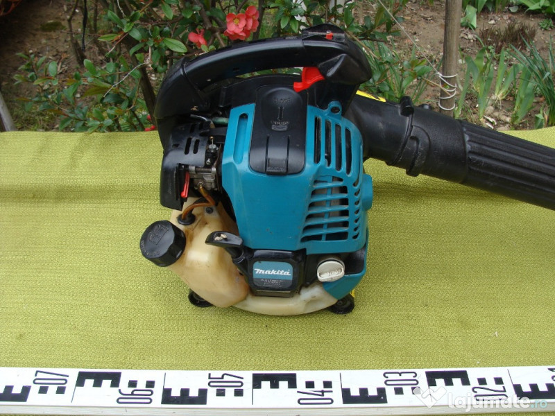 Suflanta makita cu aer 