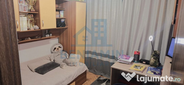 Apartament 3 camere semidecomandat, parter, Lapus, centra... 