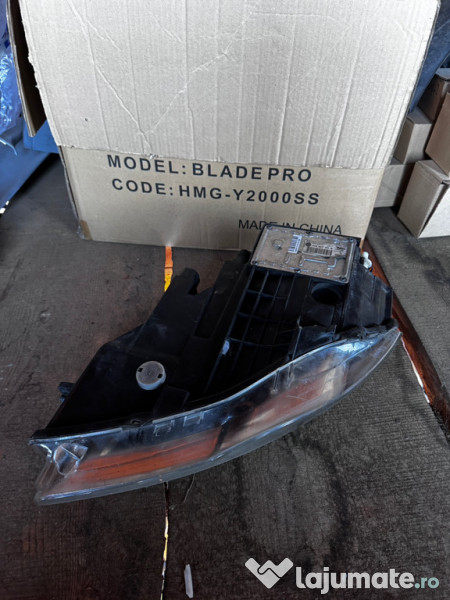 Far Dreapta xenon VW Passat b6 