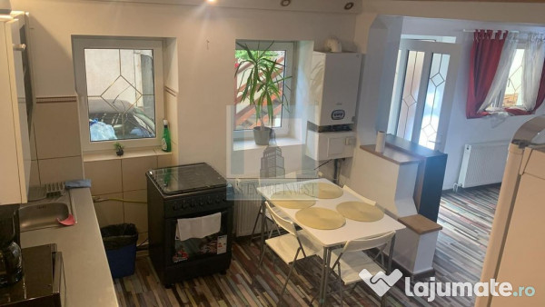 Apartament la casă, cu 3 camere mobilat/ utilat, 2 bai -... 