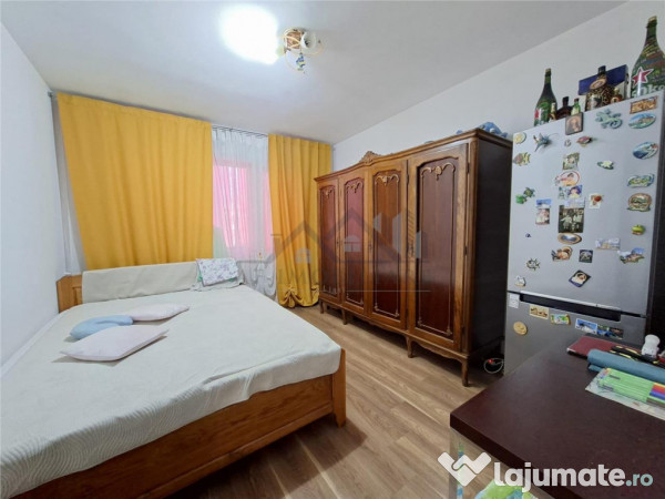 Apartament 3 camere zona Podu Ros