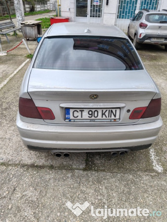 BMW seria 3 sport benzina
