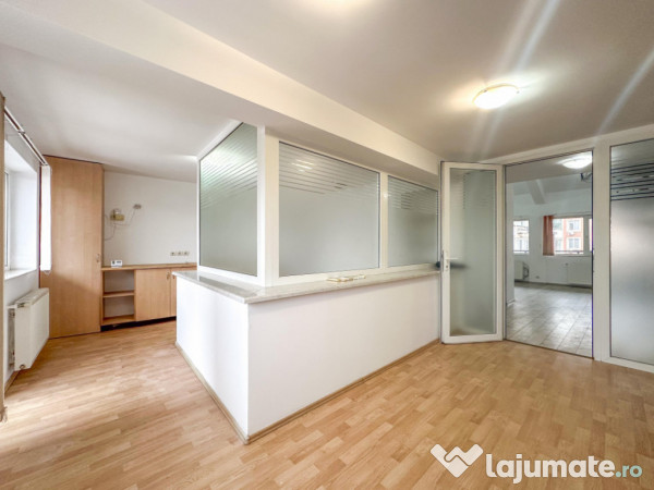 La doi pasi de Universitate - nu doar un birou ci un statut