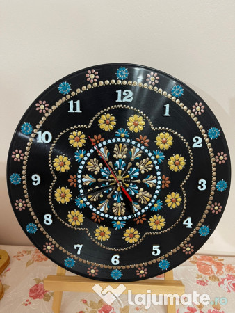 Ceas perete pictat