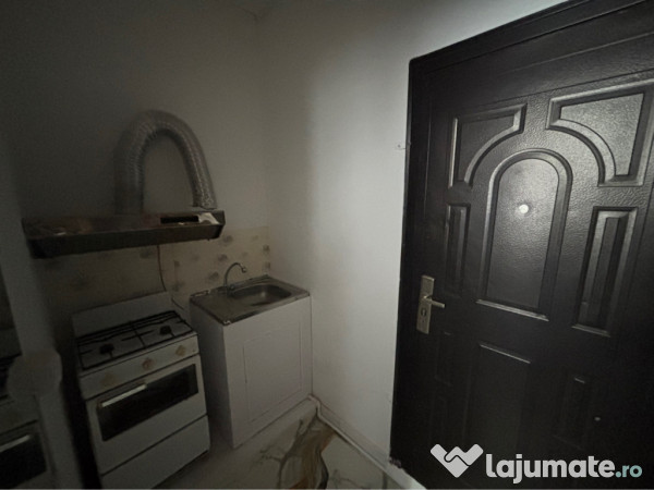 Garsonieră Năvodari strada Marii lângă magazinul Penny