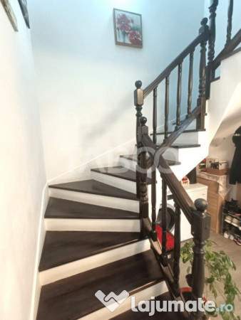 Casa moderna 5 camere piscina si curte de 464 mp de vanzare 